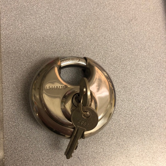 Disc Locks for Storage unit. 1 Life Storage, one from Uhaul. Set of two locks - Picture 4 of 10